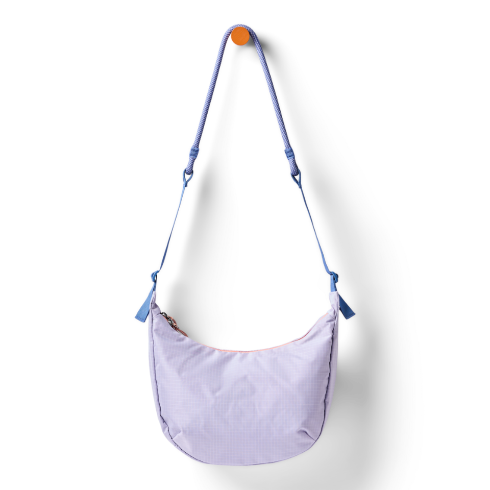Torzo Shoulder Bag  with adjustable rope strap detail on shoulder bag