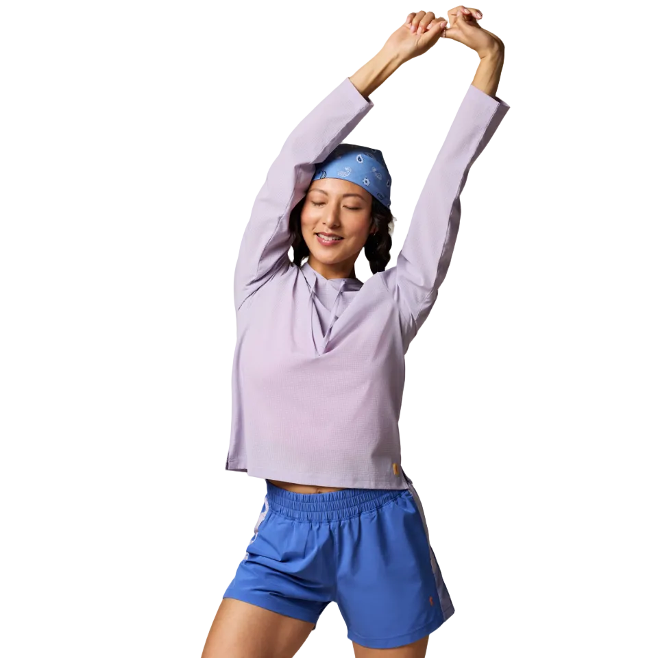 Lightweight hoodie for sun protection in summer