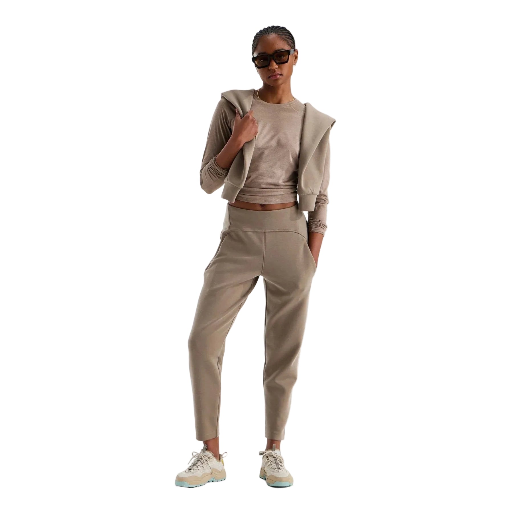 The North Face Women's Jaida Pant in Garnet front view