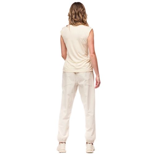 Lightweight performance tank with side ruching detail