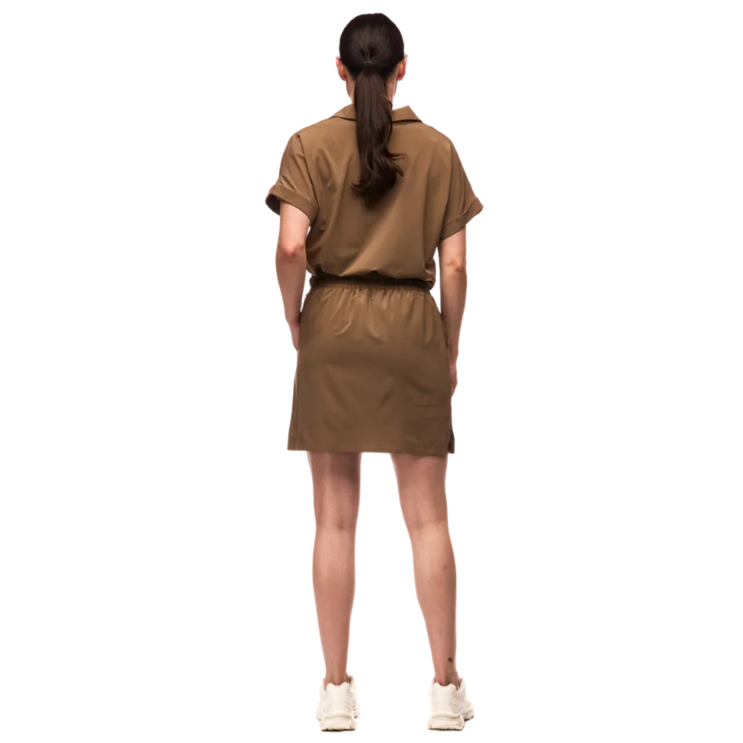 Breathable quick dry shirt with v neck collar detail
