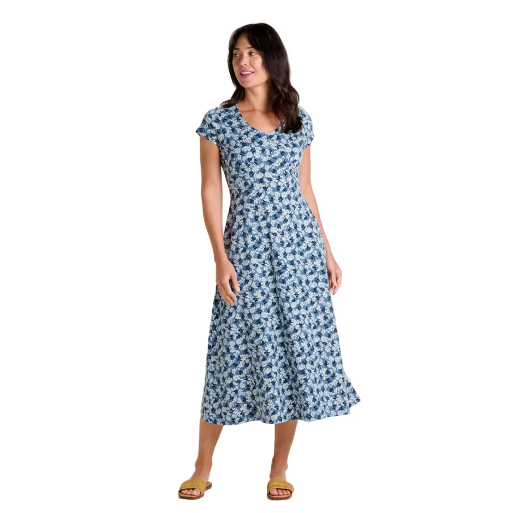 Toad and Co Rose dress lifestyle outfit in pacific blue print