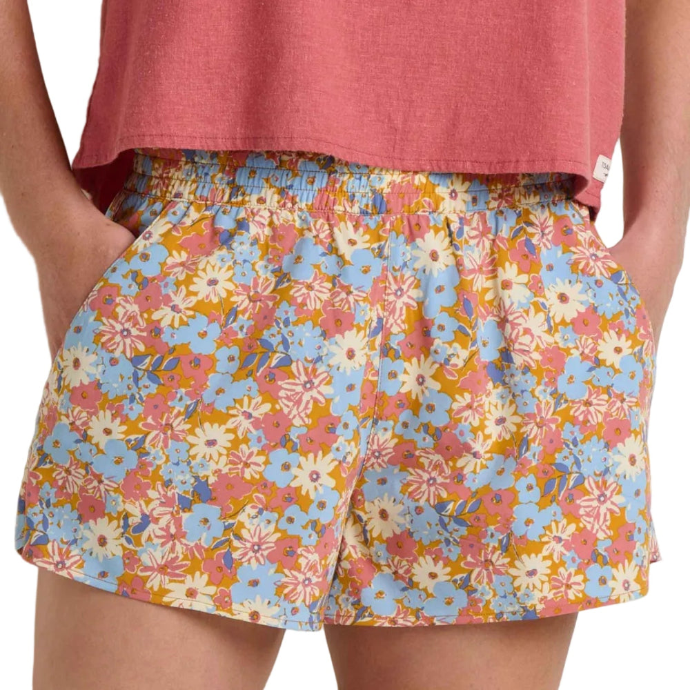 Toad and Co Sunkissed shorts lifestyle outfit in floral print