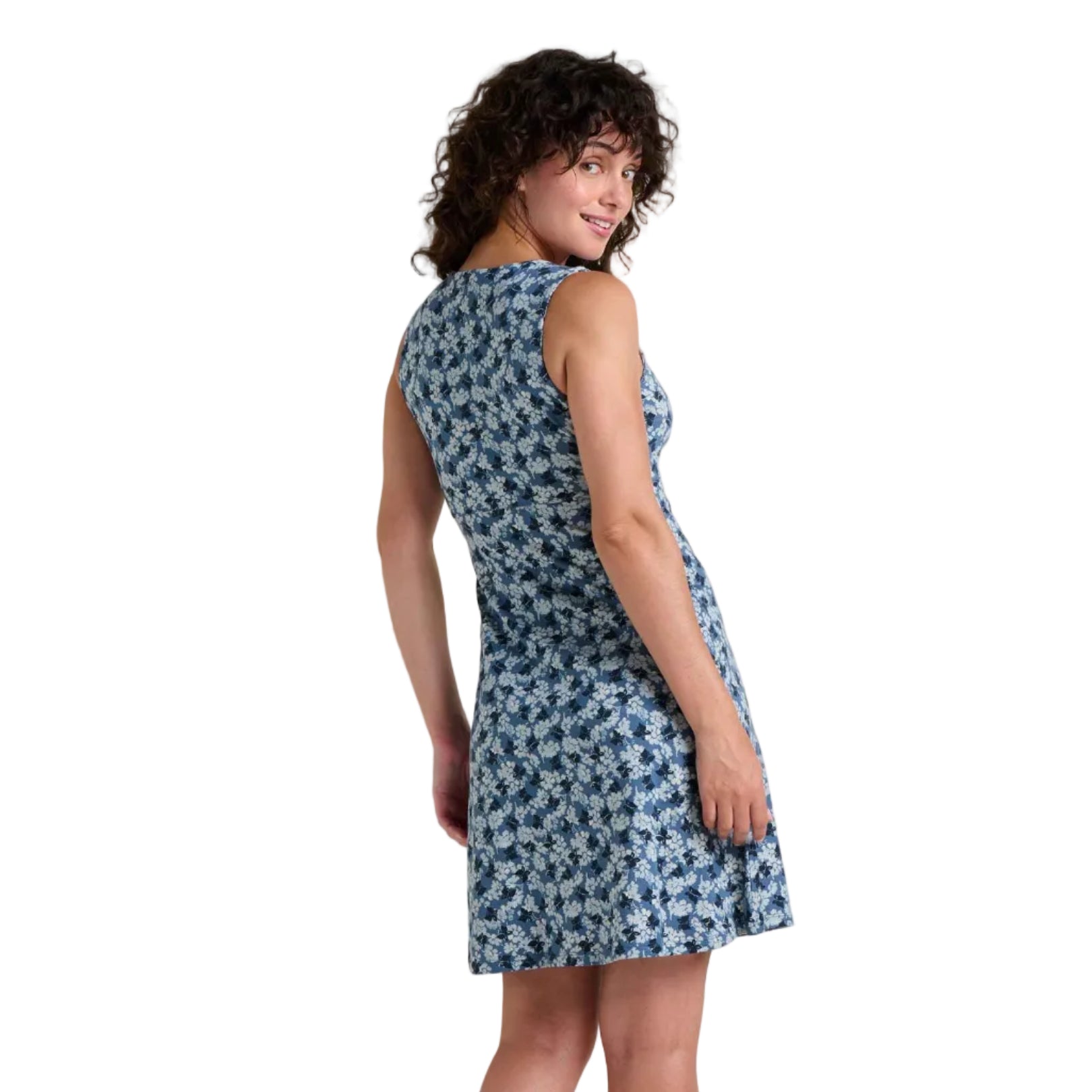Toad and Co Rosemarie dress lifestyle outfit