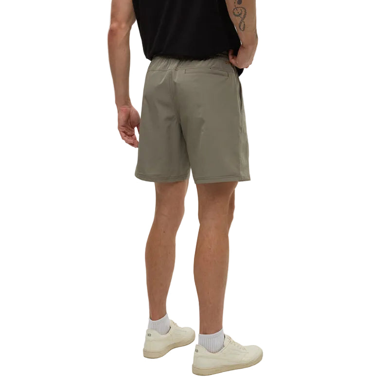 Lightweight wrinkle resistant shorts for travel and everyday wear