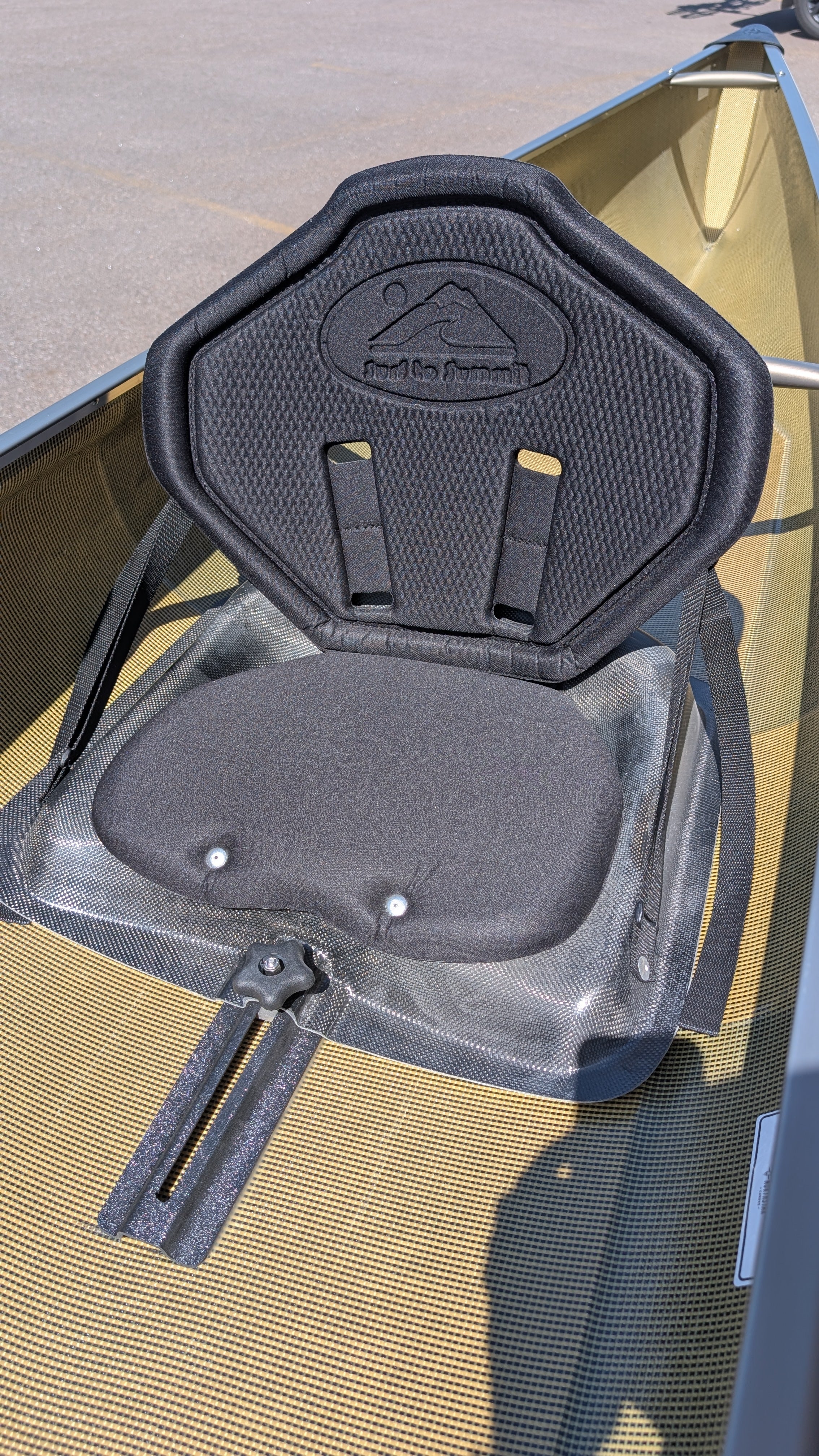 Trillium - BlackLite w/ Lounger Seat
