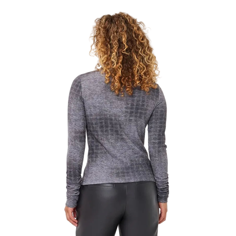 EsQualo Check Print Top in Print back view