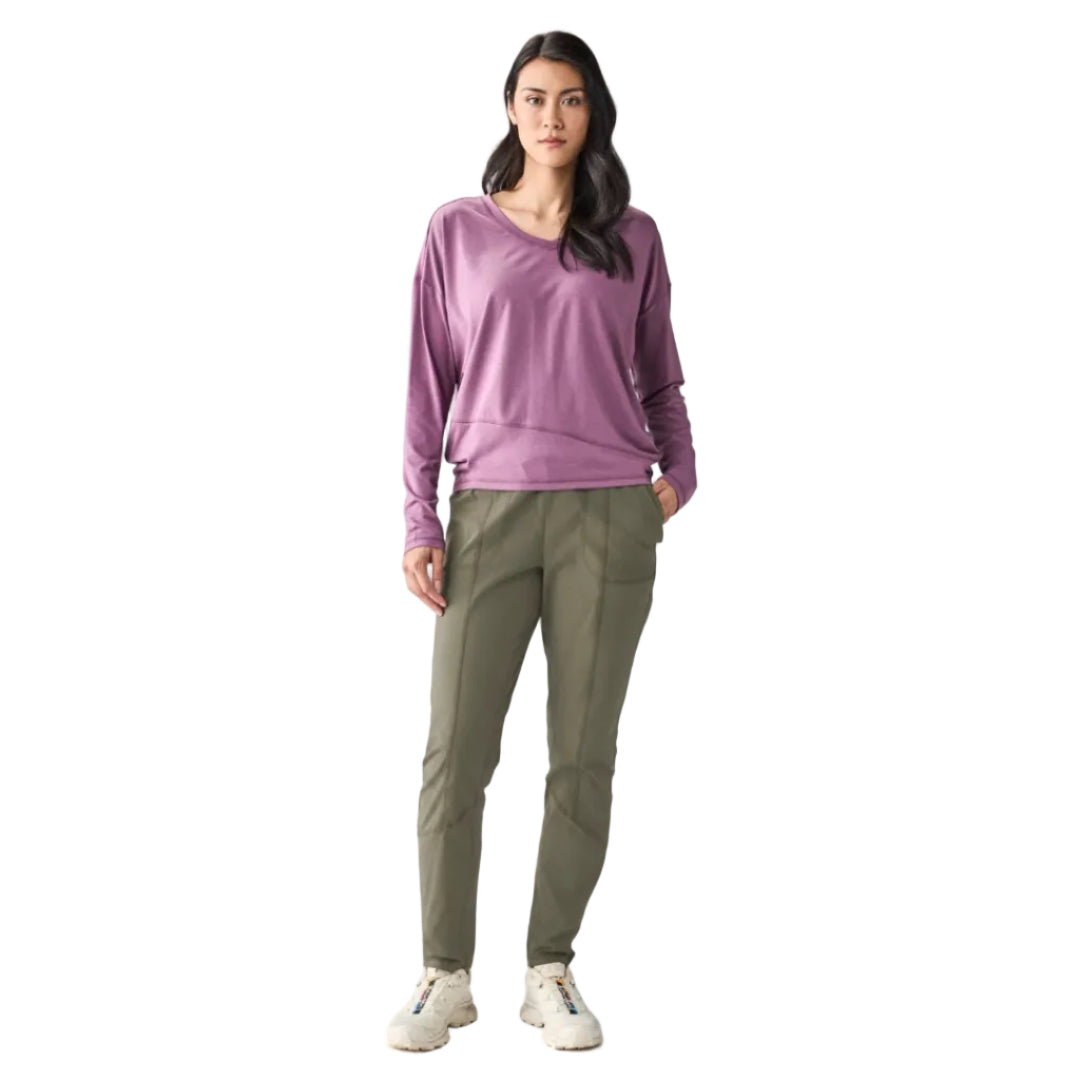 Front view of the Indyeva Women’s Matkailu HV III Pant in Agate