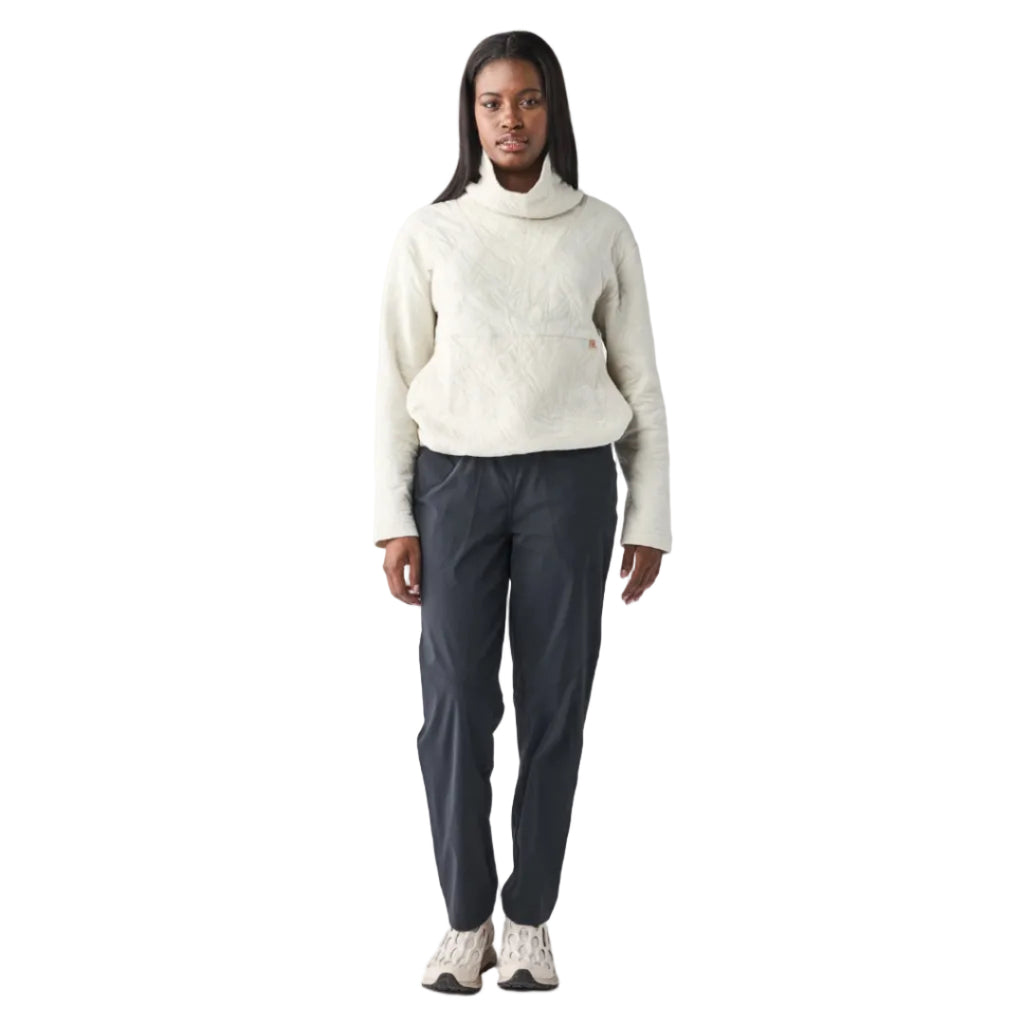 Front view of the Indyeva Women’s Relevo Top in Dusty