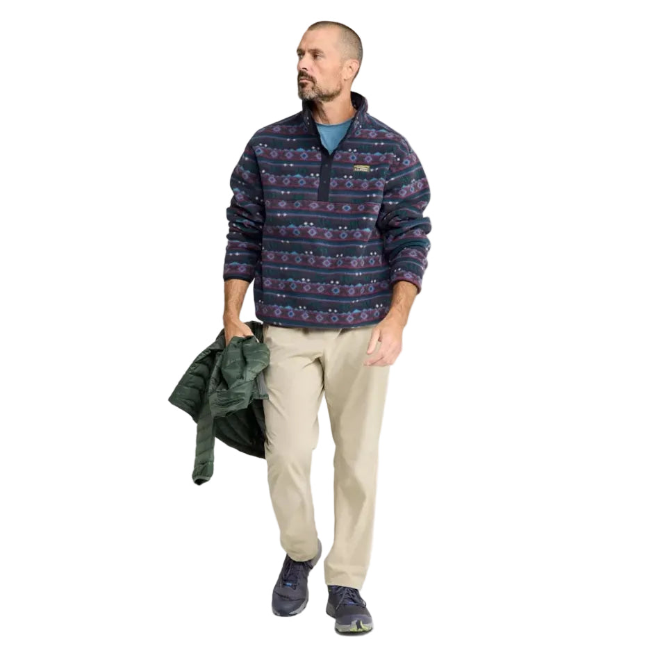 L.L. Bean Men’s Mountain Classic Fleece Pullover in Dark Black Retro Diamond, front view