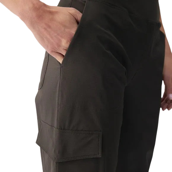 Lolë Momentum Tech Trousers in Olive cargo pocket detail