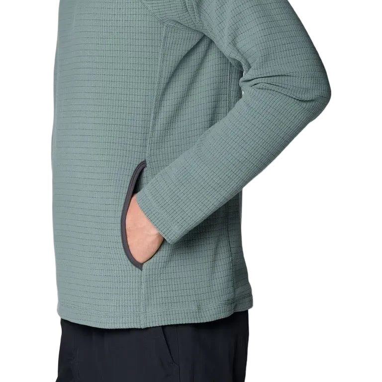 Detail view of the grid fleece on Mountain Hardwear Men’s Summit Grid Hoody in Thunderhead Grey