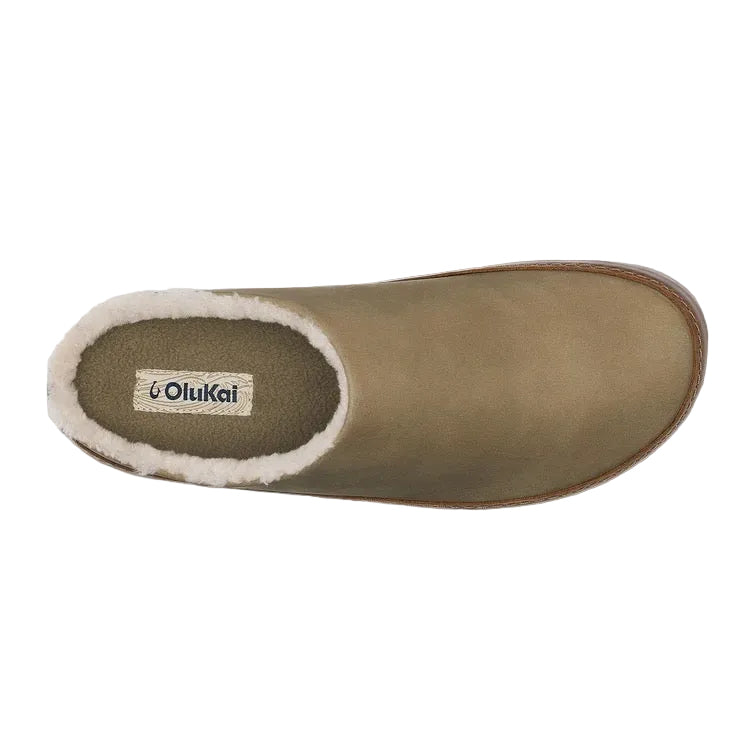 Top view of the men’s OluKai Lōli‘i Mule Slipper in Clay/Tan