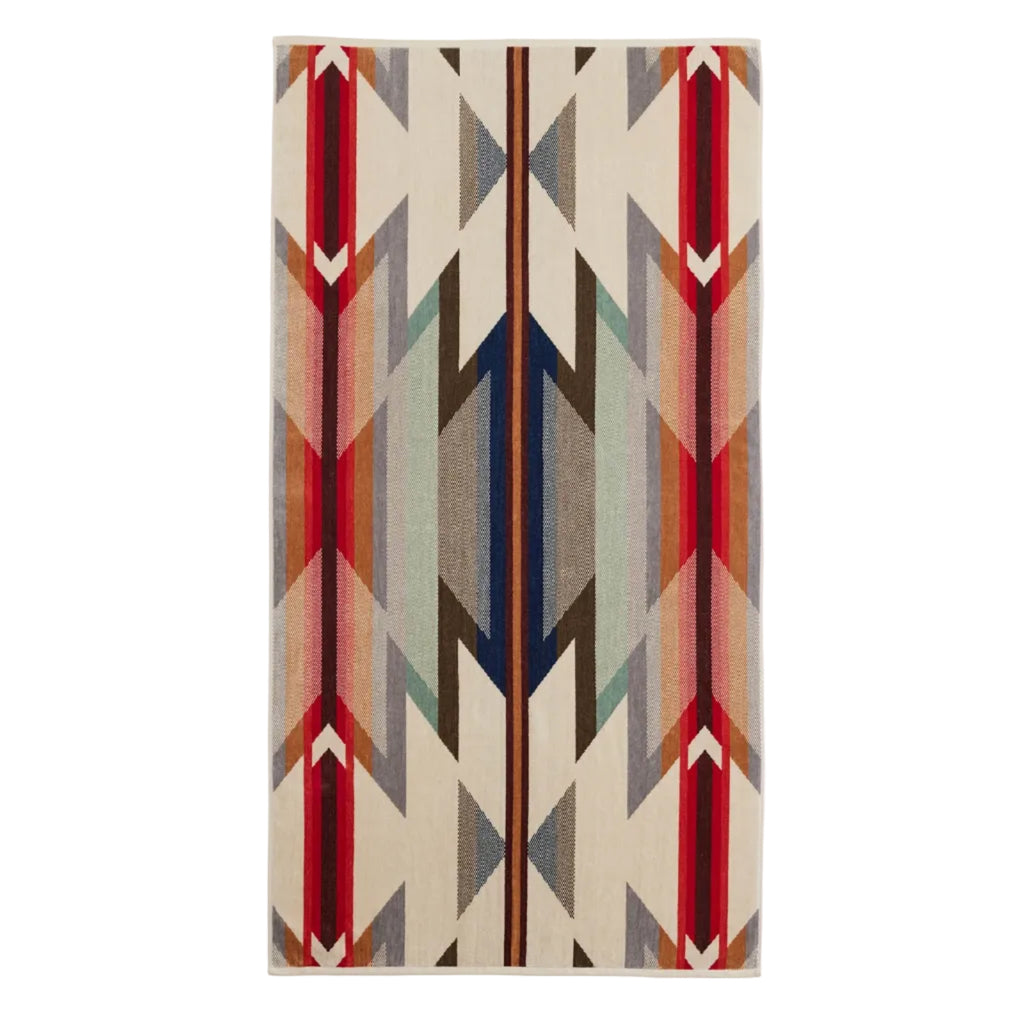 Pendleton Wyeth Trail cotton towel showing the woven geometric pattern and plush Terry velour in bath towel size.