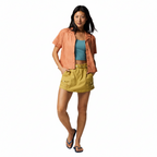 Cotopaxi Shimmer Cantaloupe Afuera Button Up Shirt Work with blue tank and yellow skirt