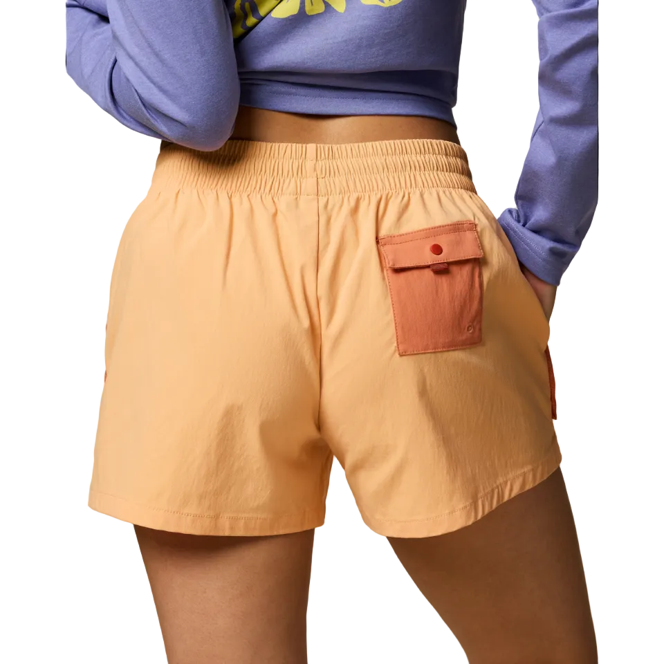 Cotopaxi  Brinco 3" Short in Cantaloupe with snap back pocket