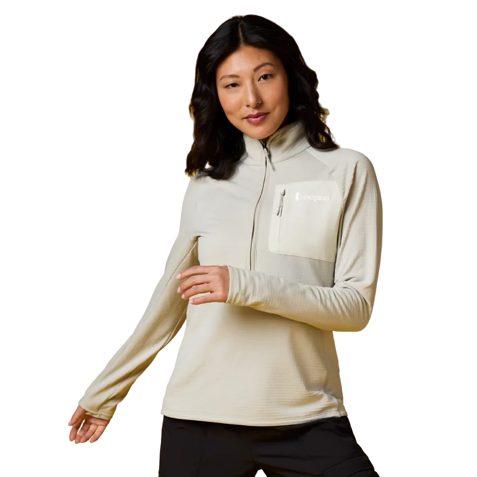 Cotopaxi Otero fleece worn outdoors in breezy weather