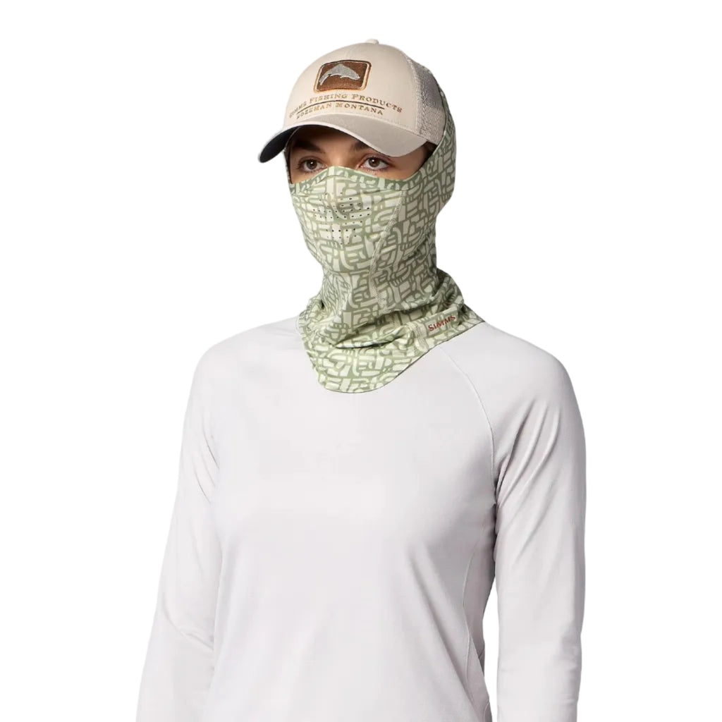 Angler wearing the Simms SunGaiter