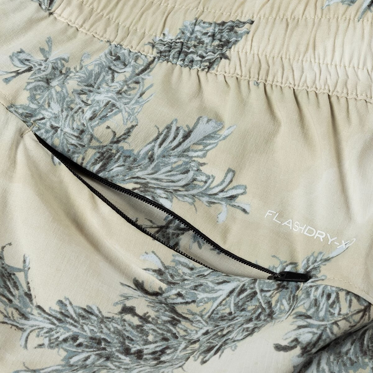 The North Face Women’s Class V Pathfinder 3-inch Short Desert Stone fabric and waistband detail